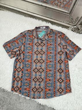 VATPAVE Cotton Blend Aztec Geometric Button Down Short Sleeve Shirt. Size XL. Ne